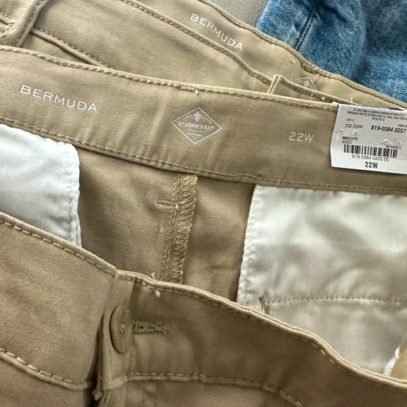 St John’s Bay Khaki Bermuda shorts (NWOT) - Picture 6 of 6